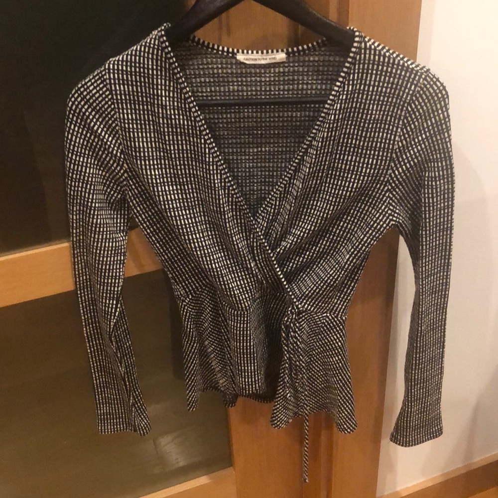 Caution to the Wind Fitted Black White Blouse